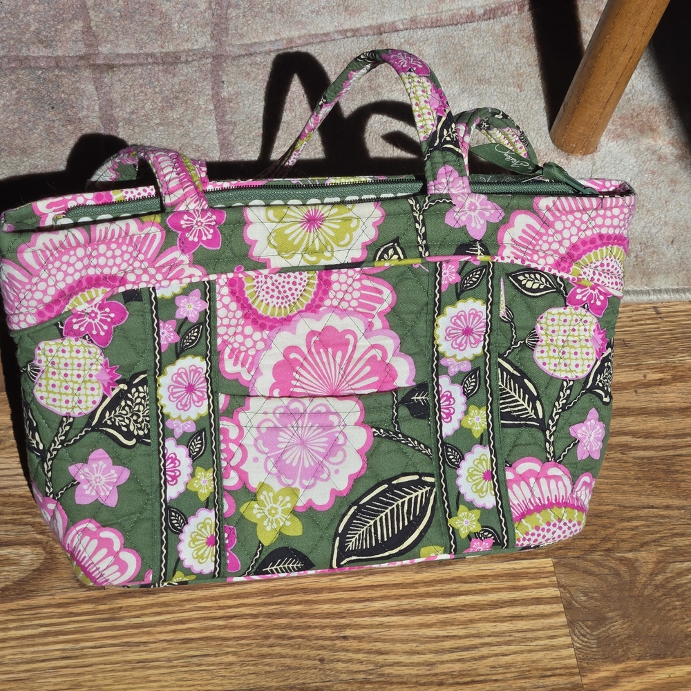 Vera Bradley- Little Mandy- Olivia Pink- Pink and Green- Floral- Tote